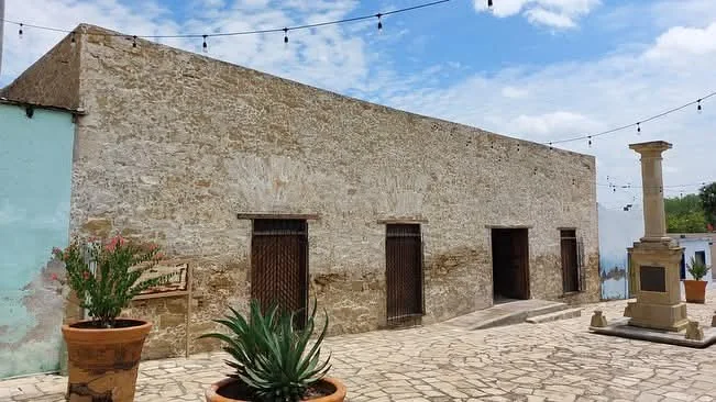 Museo de la Batalla y Casa del Tejano
